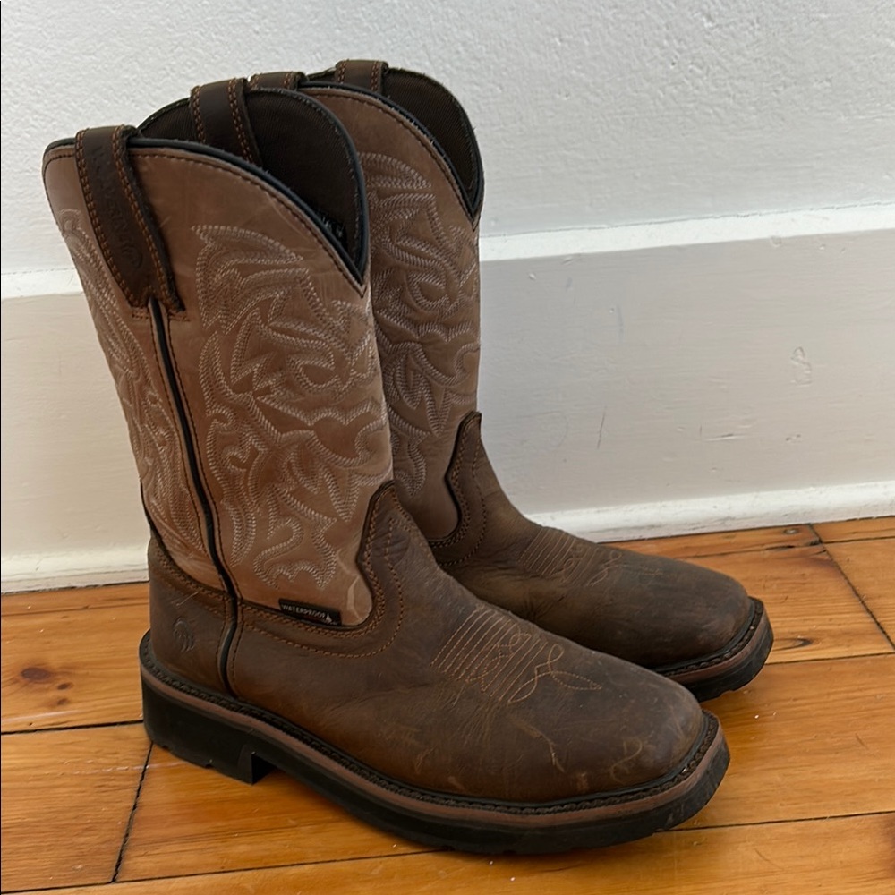 Men's size 8 Wolverine cowboy boots